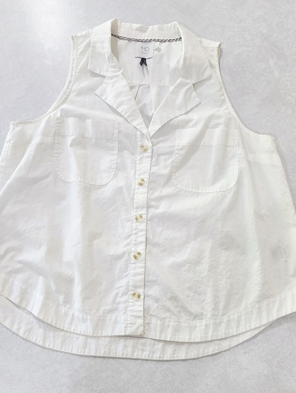 HD in Paris Anthropologie White Sleeveless Button Down Blouse Top Small